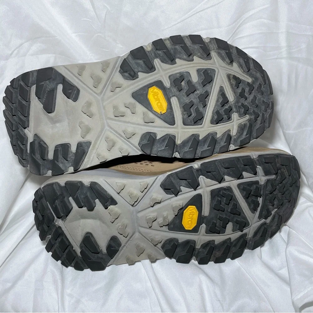 Hoka Women's Brown Hiking Boot - Picture 8 of 10